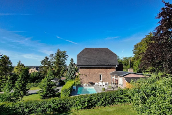 Foto van Vakantiehuis met zwembad bij Durbuy - Vakantiehuis in Barvaux - ExteriorSummer