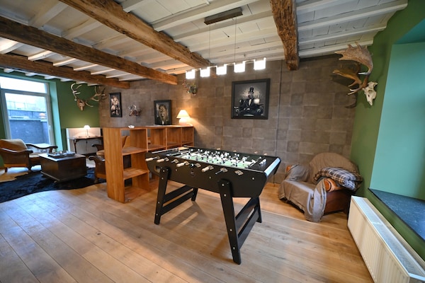 Foto van Dorpshuis in Ambly met buitenzwembad - Vakantiehuis in Nassogne, Ambly - RecreationRoom