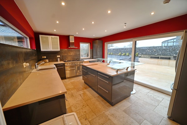 Foto van Dorpshuis in Ambly met buitenzwembad - Vakantiehuis in Nassogne, Ambly - Kitchen