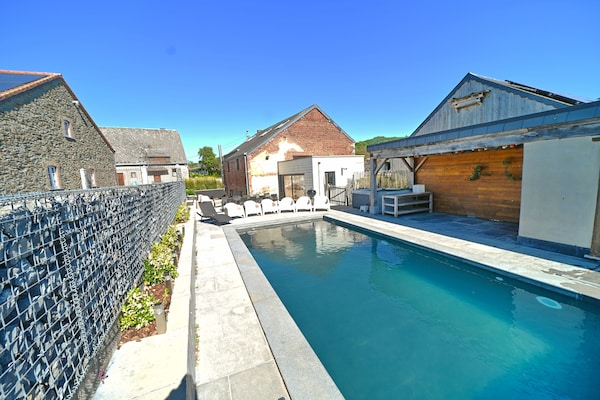 Foto van Dorpshuis in Ambly met buitenzwembad - Vakantiehuis in Nassogne, Ambly - PoolOfHouse