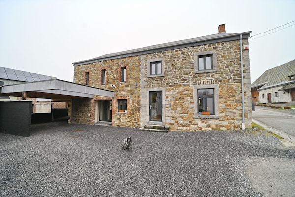 Foto van Dorpshuis in Ambly met buitenzwembad - Vakantiehuis in Nassogne, Ambly - ExteriorSummer