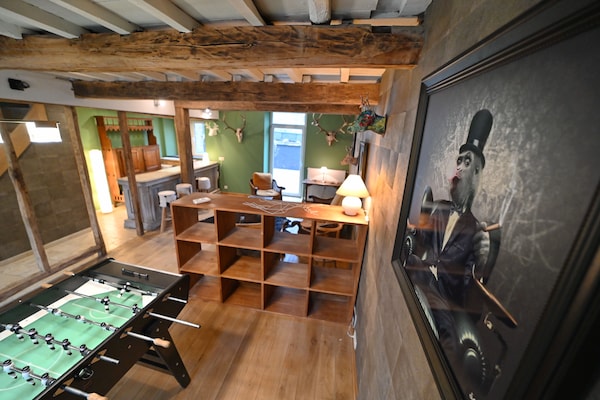 Foto van Dorpshuis in Ambly met buitenzwembad - Vakantiehuis in Nassogne, Ambly - RecreationRoom