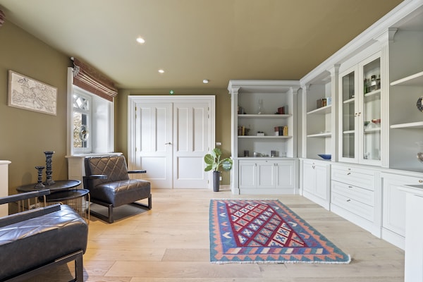 Foto van Luxe Landhuis met Zwembad Ardennen - Vakantiehuis in Manhay - LivingRoom