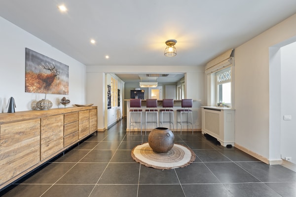 Foto van Luxe Landhuis met Zwembad Ardennen - Vakantiehuis in Manhay - Kitchen