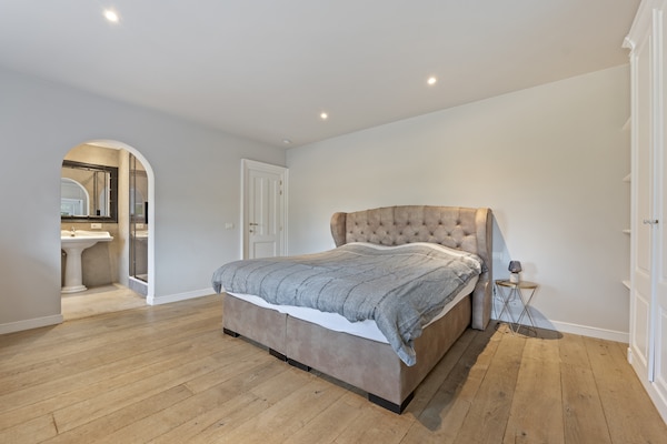 Foto van Luxe Landhuis met Zwembad Ardennen - Vakantiehuis in Manhay - BedRoom