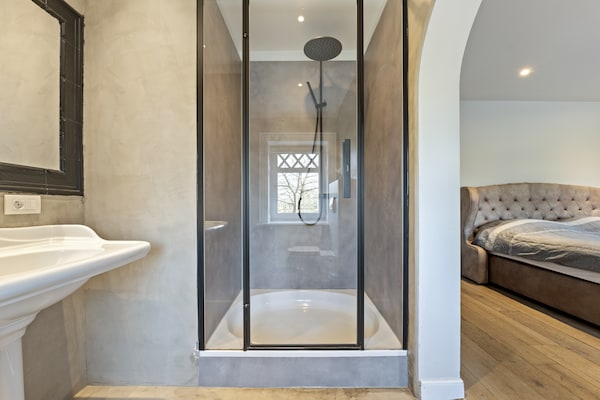 Foto van Luxe Landhuis met Zwembad Ardennen - Vakantiehuis in Manhay - BathRoom
