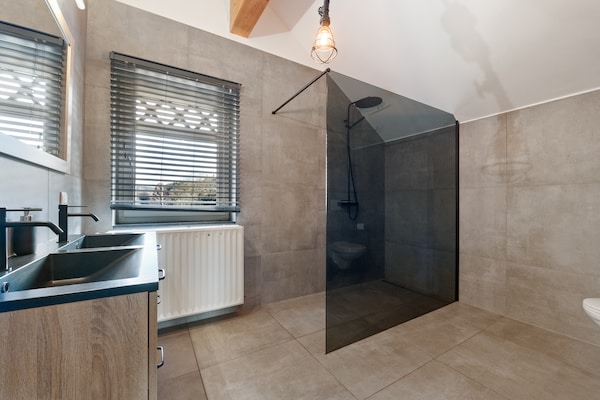 Foto van Luxe Landhuis met Zwembad Ardennen - Vakantiehuis in Manhay - BathRoom