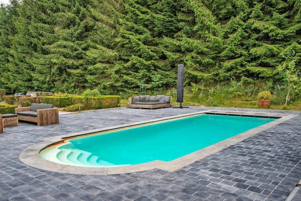 Foto van Luxe Landhuis met Zwembad Ardennen - Vakantiehuis in Manhay - GardenSummer