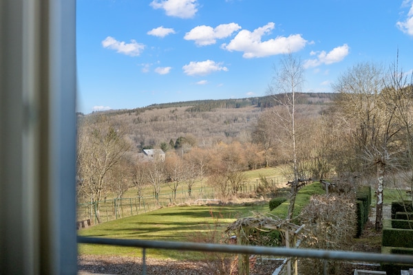 Foto van Luxe Landhuis met Zwembad Ardennen - Vakantiehuis in Manhay - ViewSummer