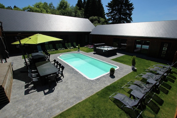 Foto van Villa met verwarmd buitenzwembad en sauna - Vakantiehuis in Manhay (lamormenil) - PoolOfHouse
