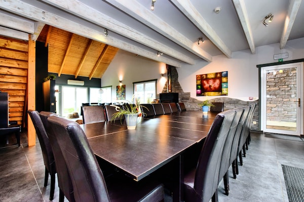 Foto van Villa met verwarmd buitenzwembad en sauna - Vakantiehuis in Manhay (lamormenil) - DiningRoom