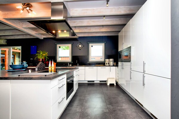 Foto van Prachtige villa met verwarmd buitenzwembad - Vakantiehuis in Manhay (lamormenil) - Kitchen