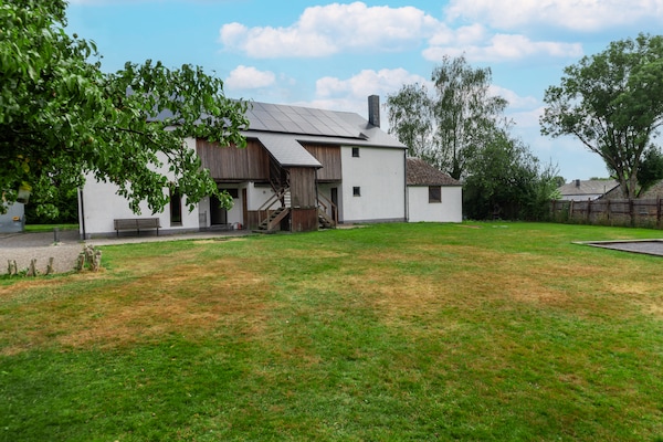 Foto van Luxe villa met zwembad - Vakantiehuis in La-Roche en Ardenne - GardenSummer