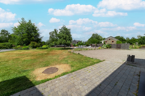 Foto van Luxe villa met zwembad - Vakantiehuis in La-Roche en Ardenne - GardenSummer