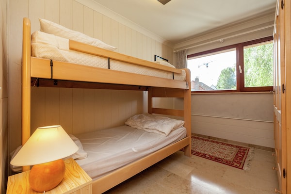 Foto van Villaverblijf met zwembad en sauna - Vakantiehuis in Koksijde - BedRoom