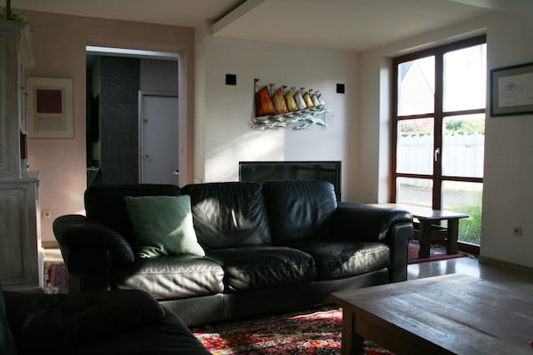 Foto van Villaverblijf met zwembad en sauna - Vakantiehuis in Koksijde - LivingRoom