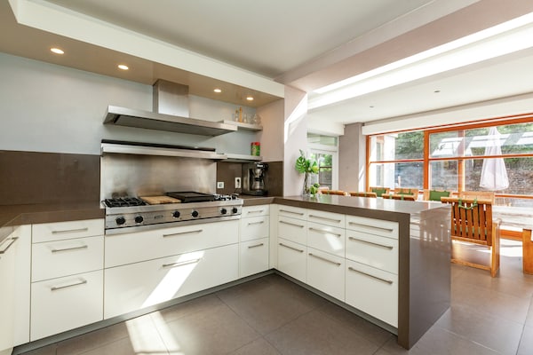 Foto van Villaverblijf met zwembad en sauna - Vakantiehuis in Koksijde - Kitchen