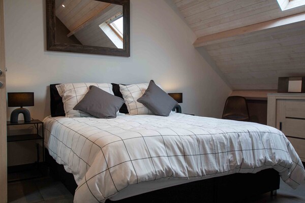 Foto van Villa met zwembad te Erembodegem - Vakantiehuis in Erembodegem - BedRoom