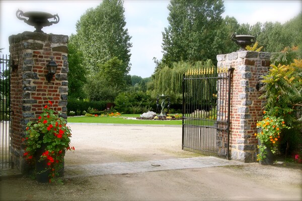 Foto van Villa met zwembad te Erembodegem - Vakantiehuis in Erembodegem - GardenSummer