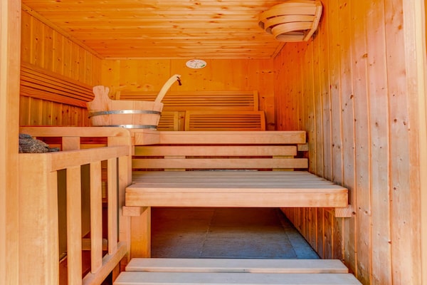 Foto van Villa in Starigrad bij Nationaal Park Paklenica - Vakantiehuis in Starigrad Paklenica - stairs