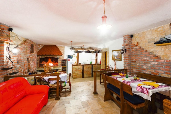 Foto van Villa in Starigrad bij Nationaal Park Paklenica - Vakantiehuis in Starigrad Paklenica - LivingRoom