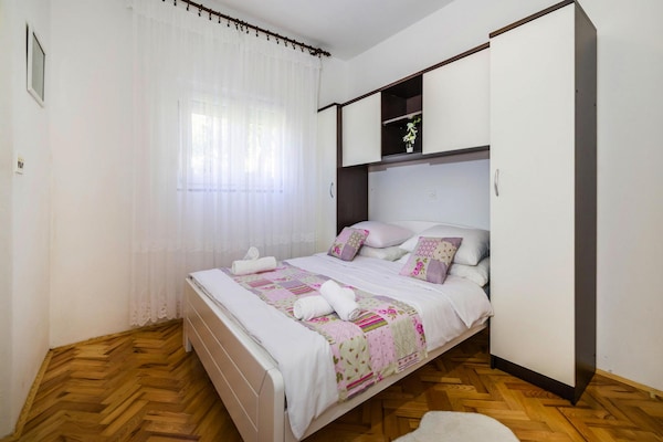 Foto van Vakantiehuis in Rovanjska met Zeezicht - Vakantiehuis in Jasenice - BedRoom