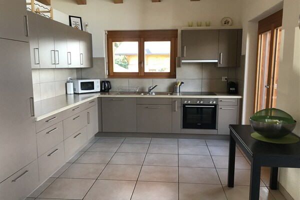 Foto van Authentiek appartement met uitzicht op de bergen - Vakantiehuis in Veysonnaz - Kitchen