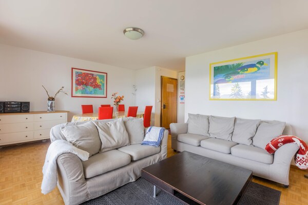 Foto van Appartement Crans-Montana bij Skibanen - Vakantiehuis in Crans-Montana - LivingRoom