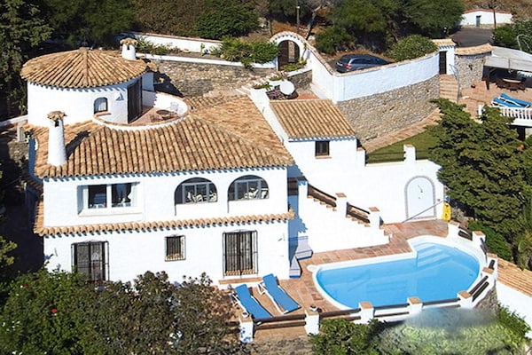 Foto van Villa Torre, Salobrena - Vakantiehuis in Salobreña - ExteriorSummer