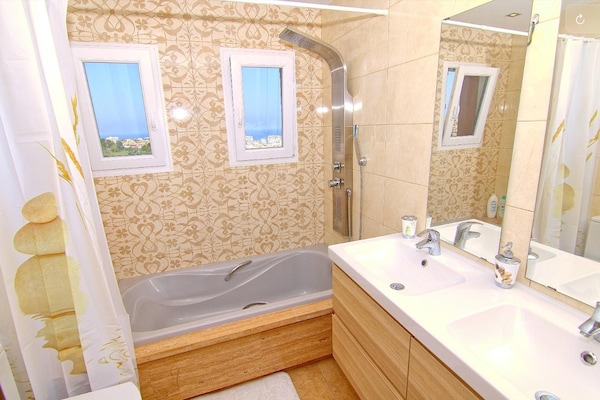 Foto van Vakantiehuis in Benalmadena voor 6 personen - Vakantiehuis in Benalmádena - BathRoom