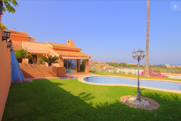 Foto van Vakantiehuis in Benalmadena voor 6 personen - Vakantiehuis in Benalmádena - GardenSummer