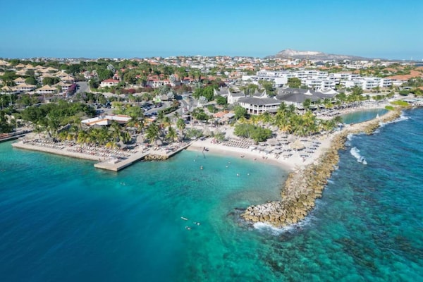 Foto van Villa in Jan Thiel met privézwembad - Vakantiehuis in Jan Thiel - AreaSummer20KM
