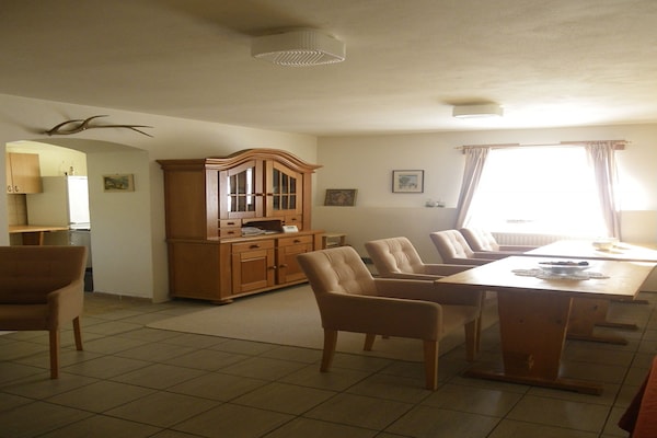 Foto van Vakantiehuis bij Sumava Skigebied - Vakantiehuis in Horni-Plana/Zlabek - DiningRoom