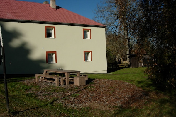 Foto van Vakantiehuis bij Sumava Skigebied - Vakantiehuis in Horni-Plana/Zlabek - GardenSummer