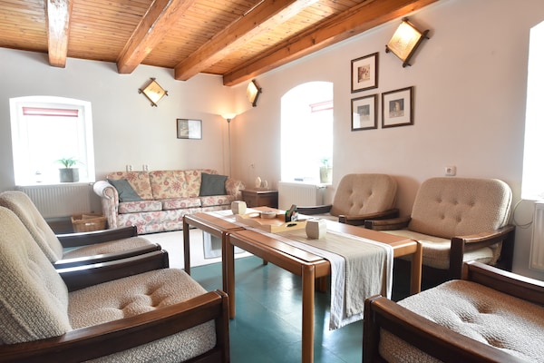 Foto van Vakantiehuis bij Sumava Skigebied - Vakantiehuis in Horni-Plana/Zlabek - LivingRoom