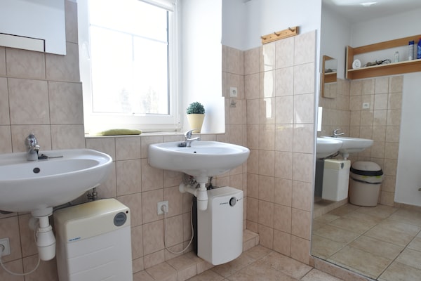 Foto van Vakantiehuis bij Sumava Skigebied - Vakantiehuis in Horni-Plana/Zlabek - BathRoom