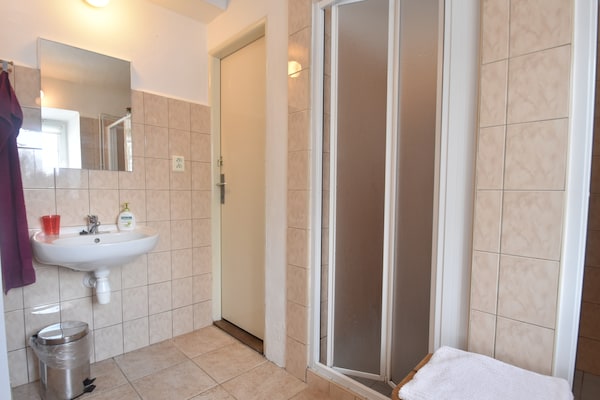 Foto van Vakantiehuis bij Sumava Skigebied - Vakantiehuis in Horni-Plana/Zlabek - BathRoom