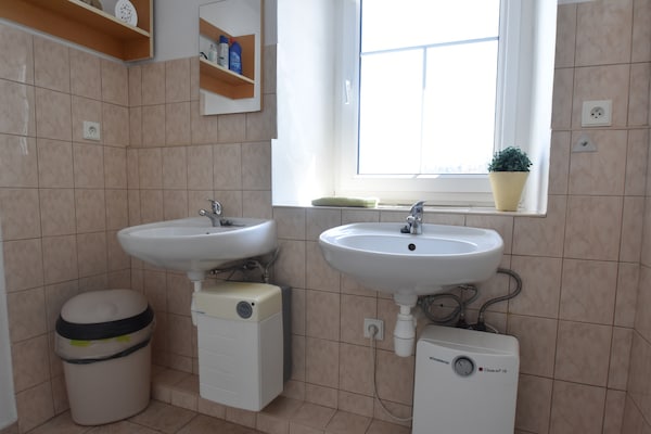 Foto van Vakantiehuis bij Sumava Skigebied - Vakantiehuis in Horni-Plana/Zlabek - BathRoom