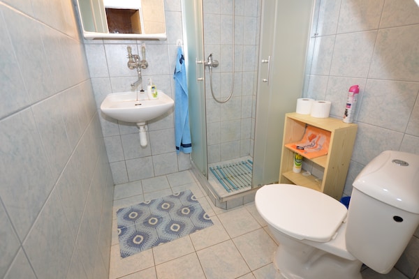 Foto van Huisdiervriendelijk vakantiehuis - Vakantiehuis in Bechyne - BathRoom