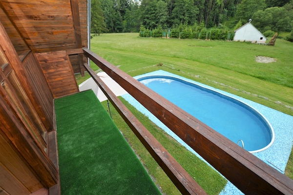 Foto van Huisdiervriendelijk vakantiehuis - Vakantiehuis in Bechyne - TerraceBalcony