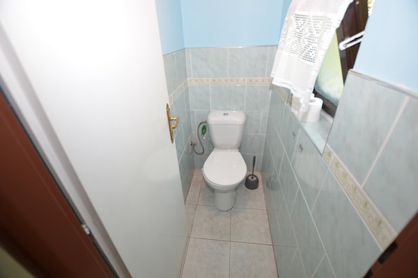Foto van Bosontsnapping met tuin - Vakantiehuis in Staré Křečany - BathRoom