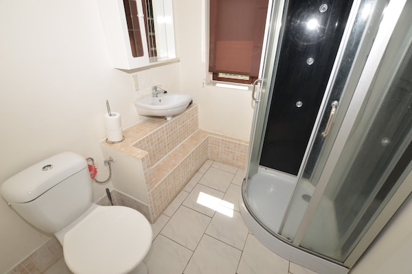 Foto van Bosontsnapping met tuin - Vakantiehuis in Staré Křečany - BathRoom