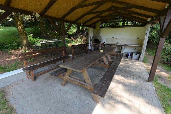 Foto van Bosontsnapping met tuin - Vakantiehuis in Staré Křečany - TerraceBalcony