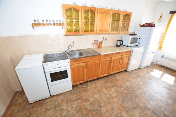 Foto van Bosontsnapping met tuin - Vakantiehuis in Staré Křečany - Kitchen