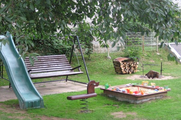 Foto van Villa in Zelenecká Lhota met Privézwembad - Vakantiehuis in Liban - GardenSummer