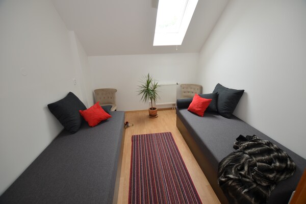 Foto van Heerlijke villa in Sýkořice met omheinde tuin en zwembad - BedRoom