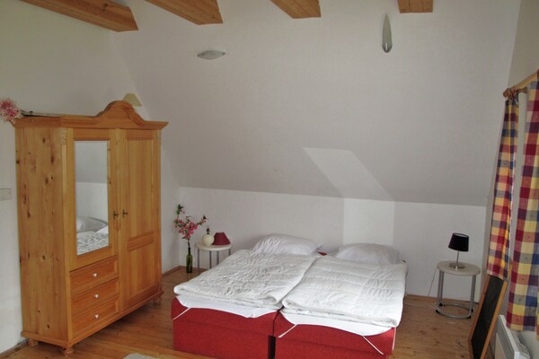 Foto van Privézwembadvilla in Stupna - Vakantiehuis in Pecka - BedRoom
