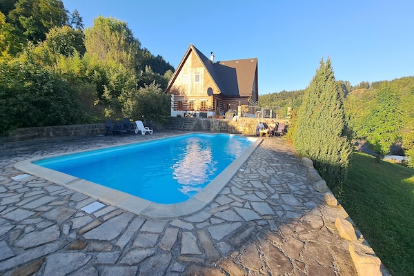 Foto van Privézwembadvilla in Stupna - Vakantiehuis in Pecka - PoolOfHouse