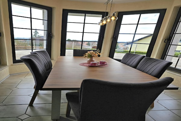 Foto van Groepsaccommodatie met zwembad in Ballenstedt - Vakantiehuis in Ballenstedt - DiningRoom