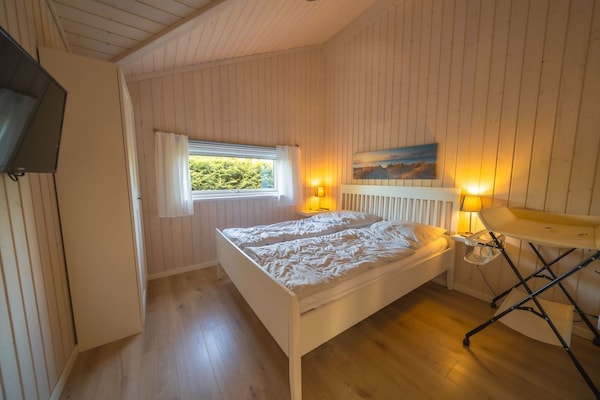 Foto van Vakantiehuis met zwembad en sauna aan het Duemmermeer - BedRoom